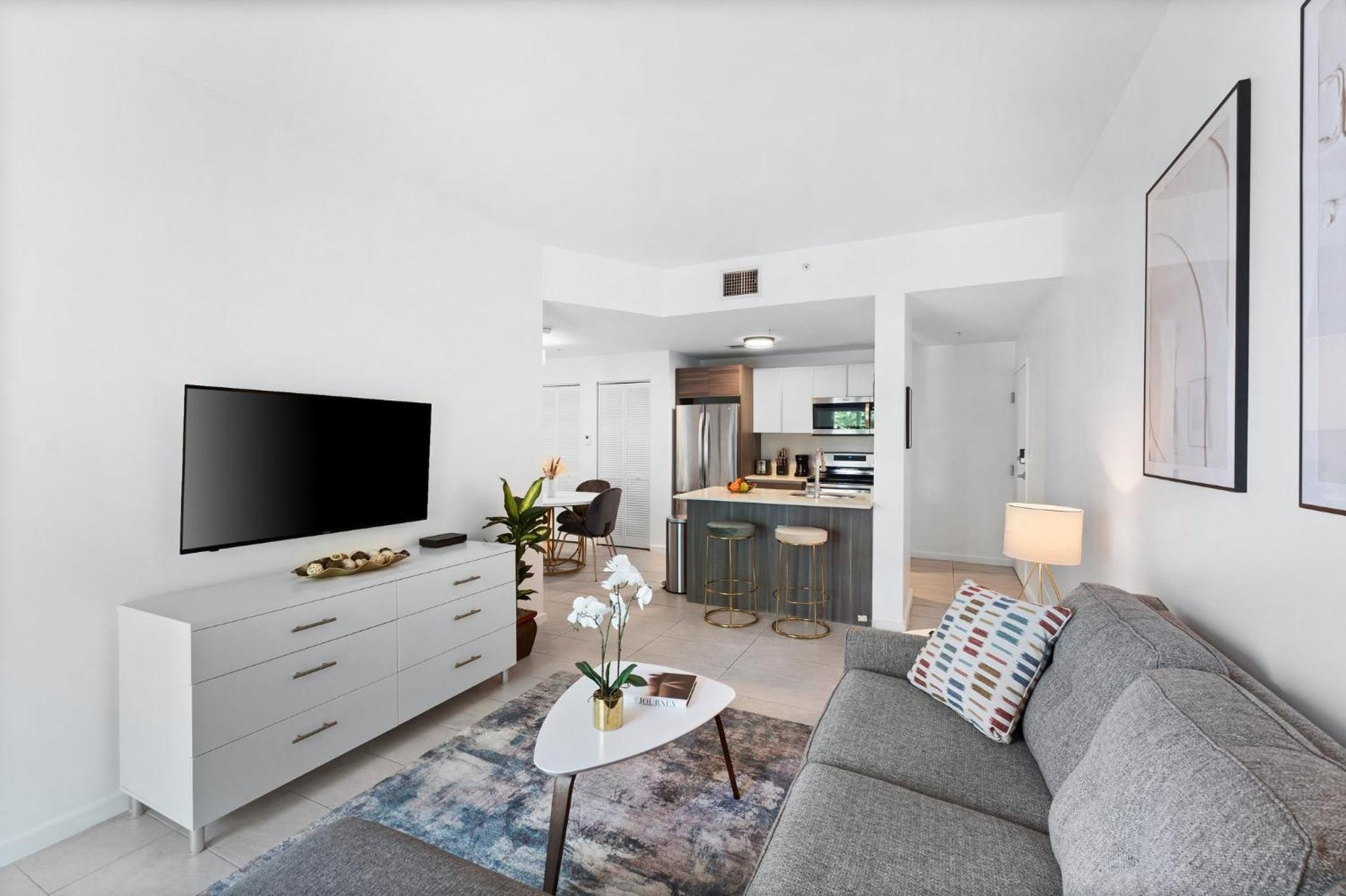 Modern Apartment In Edgewater Μαϊάμι Δωμάτιο φωτογραφία