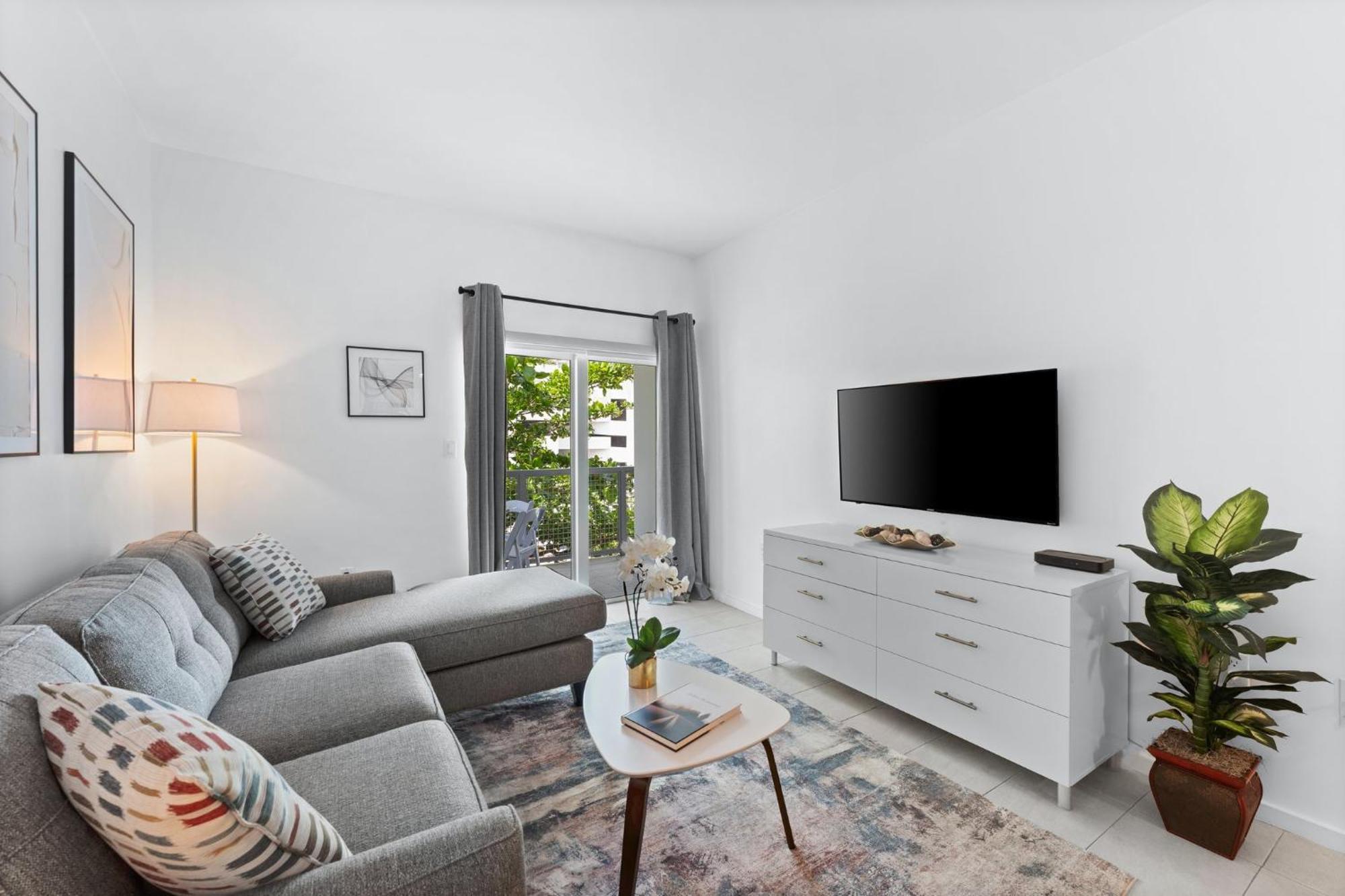Modern Apartment In Edgewater Μαϊάμι Δωμάτιο φωτογραφία